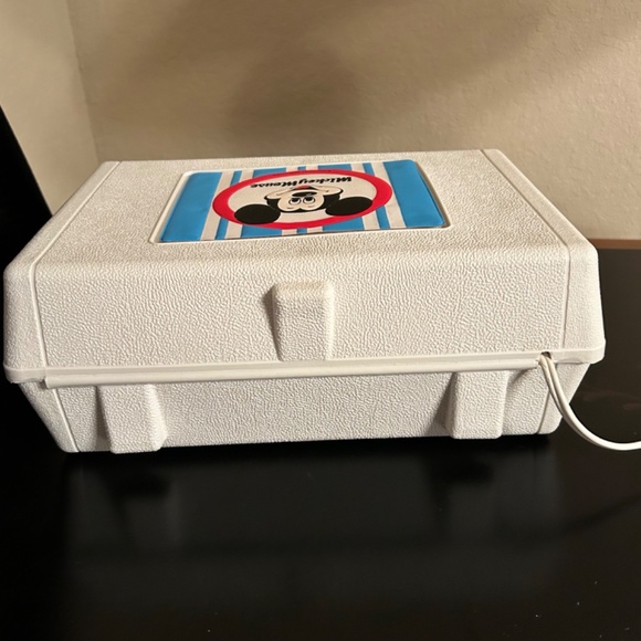 Walt Disney Mickey Mouse Record Player. Authentic. Vintage - Picture 10 of 15